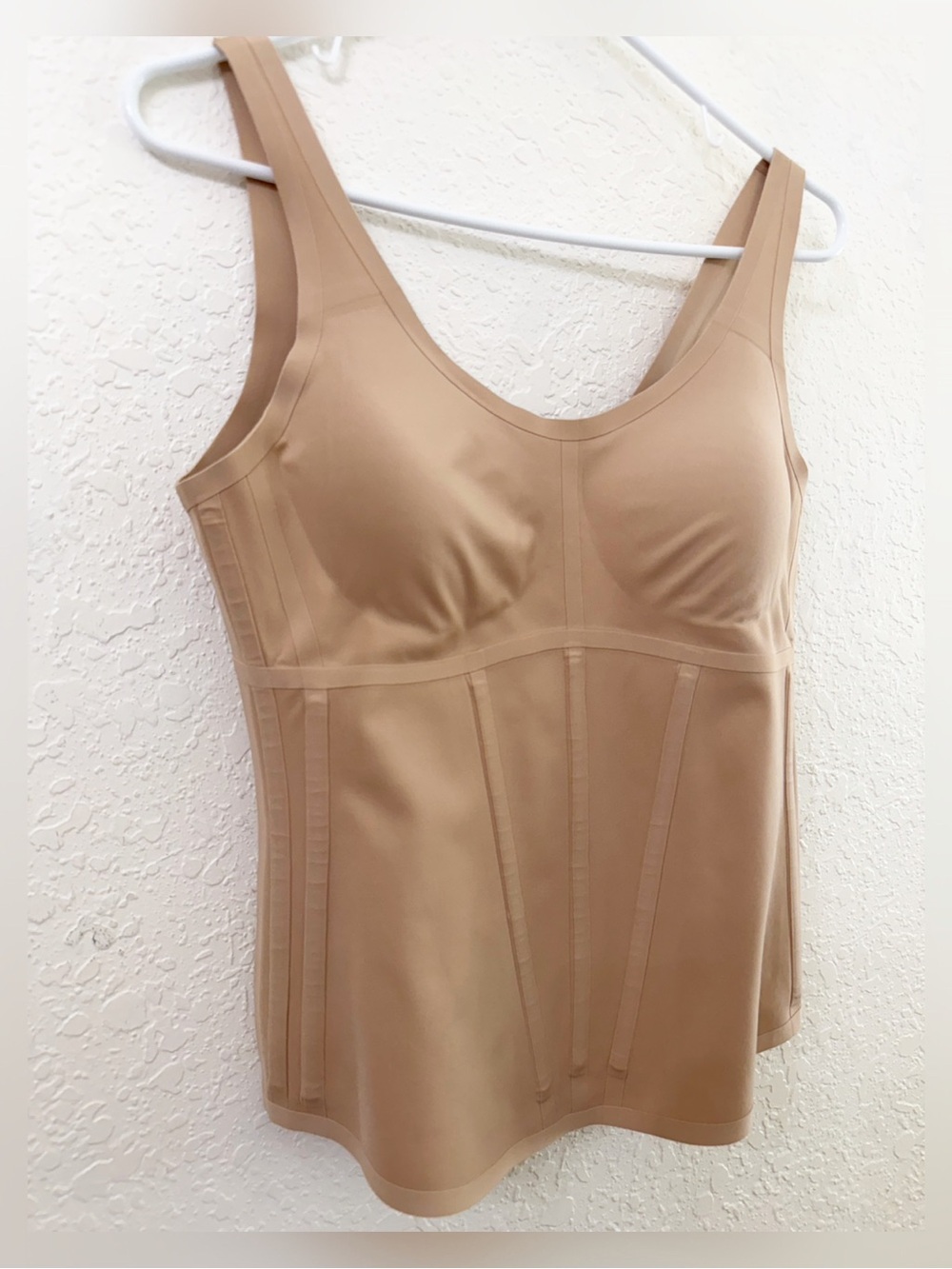 Honeylove Nude Boldness Tank Size: Large - Picture 3 of 10